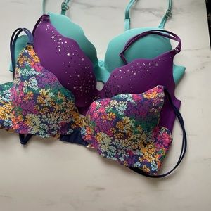 Victoria’s Secret very sexy push up bras